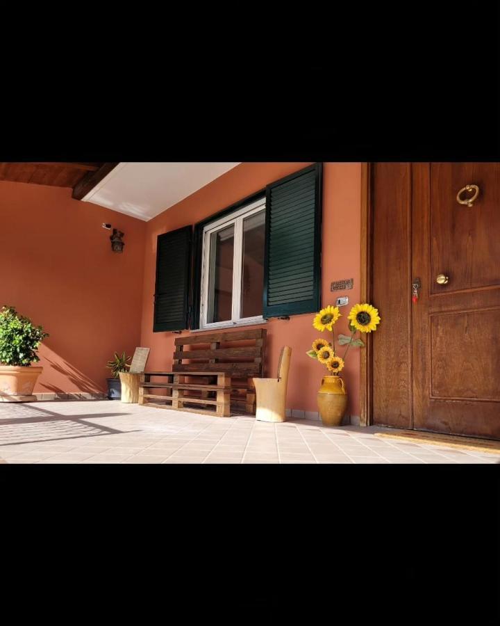 La Smorfia Bed and Breakfast Scafati Exteriör bild